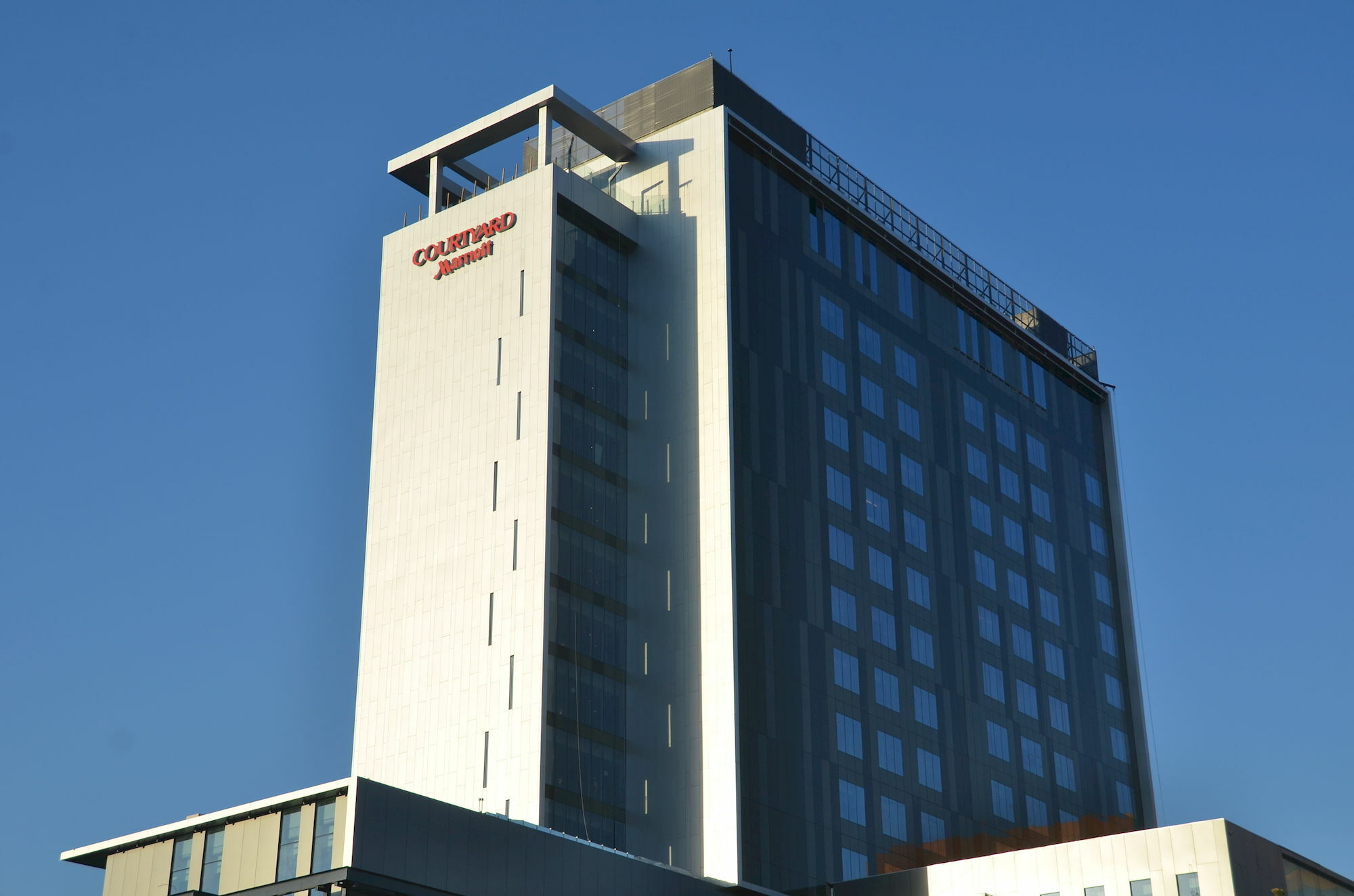 Courtyard By Marriott Santiago Las Condes Exterior photo